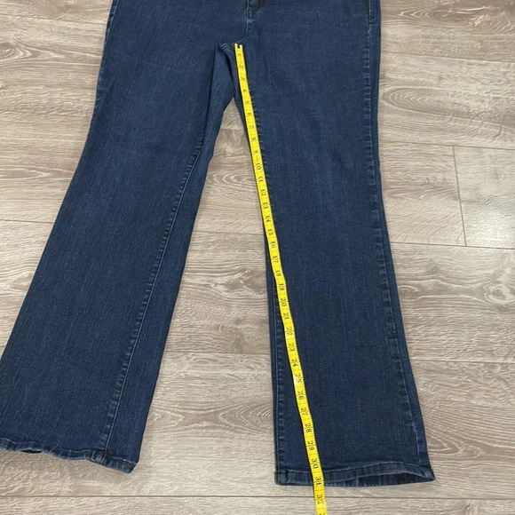 Tommy Hilfiger Classic Boot Dark Wash Denim Jeans 16R - Picture 10 of 13